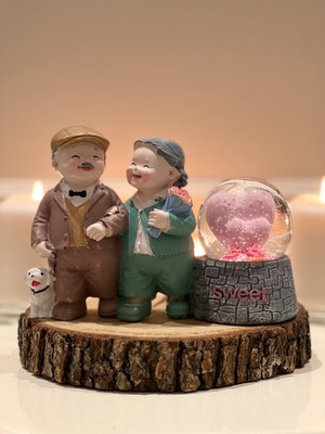 PremiumPort Aşkla Parlayan Kalpli Işıklı Kar Küresi, Unutulmaz Hediye