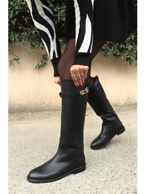 BeBeQ Laroc Siyah Toka Detaylı Düz Binici Kadın Çizme