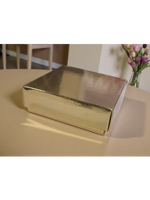 Atastore Kutu Altın Gold Metalize Kaplamalı  Kalın Karton 9 x 9 x 3  Boyutlu Düğün Nişan Kına Hediyelik Kutu 50 Adet
