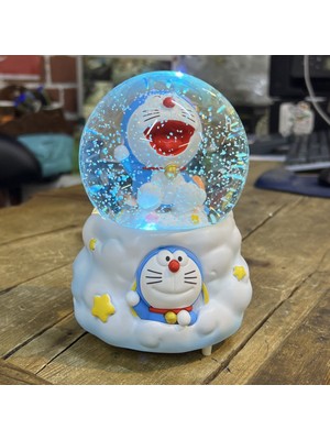 PremiumPort Doraemon Kar Küresi, Işıklı ve Müzikli, Otomatik Püskürtmeli Eğlence