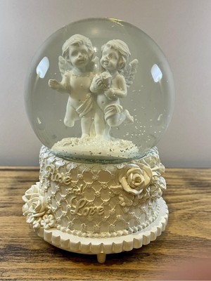 PremiumPort Işıklı, Müzikli ve Hareketli Su Kar Küresi, Melekler Fanus 15X11CM