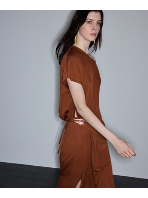 İpekyol Asimetrik kol tişört IS1260070075048