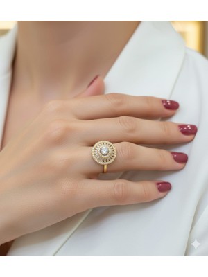 Cemal Demircioğlu Baget Taşlı 14 Ayar Altın Yuvarlak Formlu Kadın Yüzük