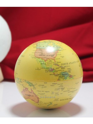 PremiumPort Işıklı Dönen Dünya Küre, Dekoratif ve Hediyelik Öğeleriyle Şık Tasarım