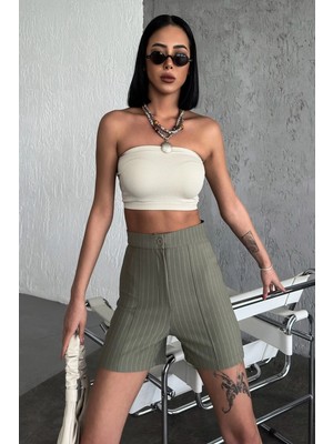 DoQun Zarif ve Şıklığı Bir Arada Sunan Yüksek Bel Krep Esnek Çimalı Çizgili Şort Haki