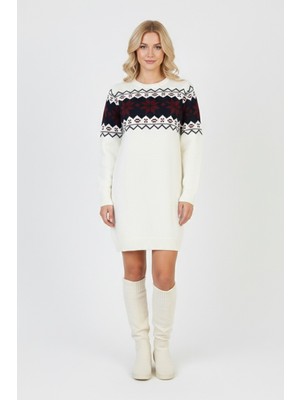 Evolaria Kadın Beyaz Bel Desenli Bisiklet Yaka Standart Kol Jakarlı Örgü Triko Kazak Elbise