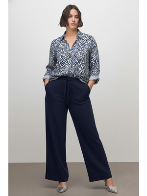 Myline Düğme Detaylı V Yaka Bluz