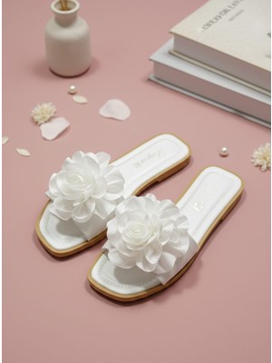 Klay Shoes Kadın Gül Detaylı Rahat Şık Terlik