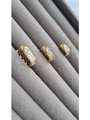 Initium Xuping Çelik 14K Altın Kaplama Zirkon Taşlı Üçlü Küpe