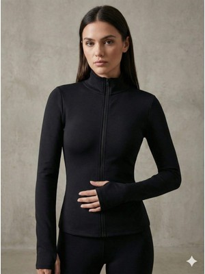 Parmak Geçirmeli Dar Spor Bluz