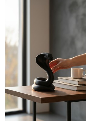 Pazarois Kobra Figürlü Biblo