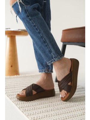 Shoegar Acı Kahve Örgü Desenli Hakiki Deri Terlik EATR31MY53K