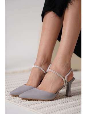 Shoegar Kadın Taşlı Gri Saten Topuklu Ayakkabı EATR12MS04C