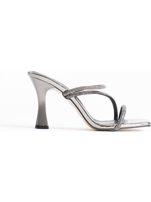 Shoegar Platin Taşlı Topuklu Kadın Terlik EATR20MY04E