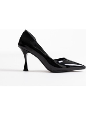 Shoegar Kadın Siyah Rugan Topuklu Ayakkabı EATR08MS45L