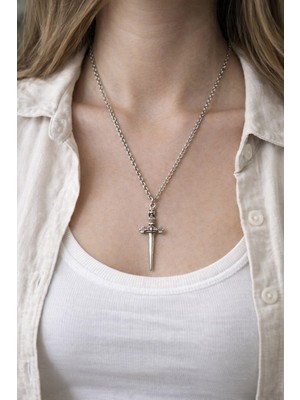 Herşey Nota Ince Formlu Metal Figür Kolye (60 cm Zincirli)