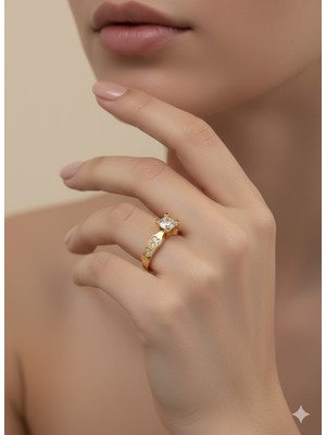 Cemal Demircioğlu Kalp Motifli 14 Ayar Altın V Montür Tektaş Zarif Kadın Yüzük