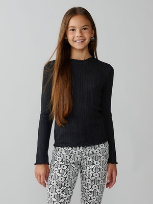 Lcw Siyah Fırfırlı Dik Yaka Kız Çocuk Tişört