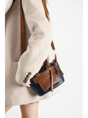 Change Time Berlin Ufak Boy Şık Tasarım El ve Çapraz Çanta En:22 Cmboy:15 cm Dip: 10 cm