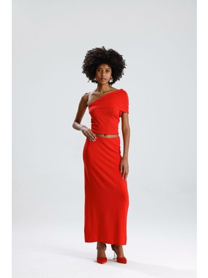 Rose Arya Kırmızı Uzun Yırtmaçlı Düz Etek