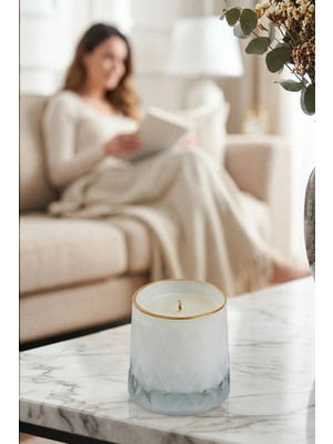 The Groove Yasemin Kokulu 8 x 9 cm Dekoratif Kokulu Cam Mum Elle