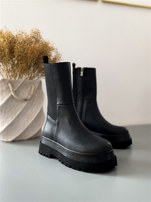 BeBeQ Morgan Siyah Mat Kalın Tabanlı Kadın Bot