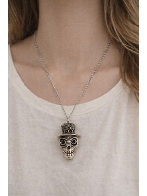 Herşey Nota Şapkalı Kafatası Formlu Metal Figür Kolye – Zincirli Tasarım Kolye