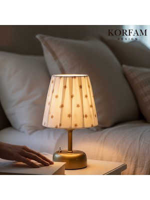 KorFam Beyaz Yıldız Işlemeli Kumaş Pilli Masa & Gece Lambası