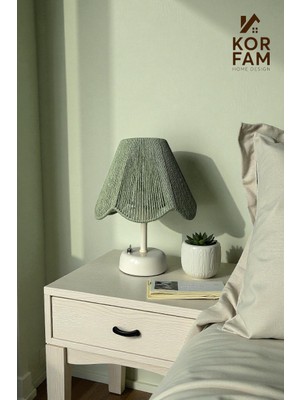 KorFam Rosalinda Modeli - Mint Yeşili Çiçek Şeklinde Kablosuz Pilli Masa & Gece Lambası