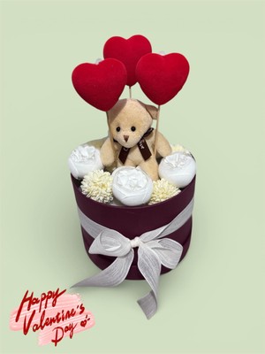 Sevgi Dolu Ayıcık & Gül Kutusu – Özel Anlar Için Anlamlı Bir Hediye