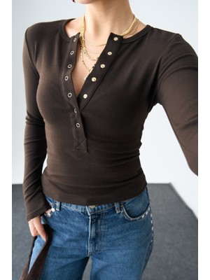 Qu Style Kahverengi Çıtçıtlı Body