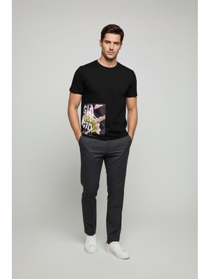 Sabri Özel Giotelli Erkek Siyah Normal Kesim Regular Fit %100 Pamuk Örme Nakışlı Bisiklet Yaka Tişört