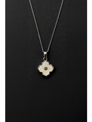 Flaw Cleef Kolye A Beyaz