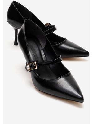 Ccway Kadın Ince Ökceli Tokalı Sivri  Topuklu Ayakkabı Siyah Kırışık