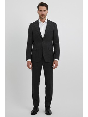 Uki Antrasit Sivri Yaka Comfort Fit Klasik Takım Elbise