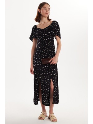 Tudors Kadın Standart Fit Bağlama Detaylı Desenli Viskon Yırtmaçlı Elbise