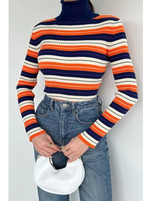 Gülseli Kadın Boğazlı Çizgi Desenli Triko Bluz P-00020401