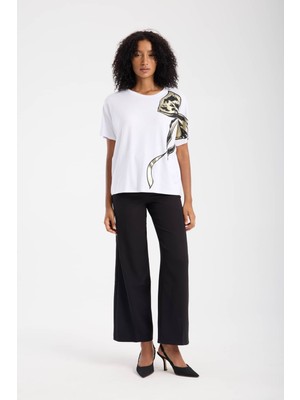 Vita Fortuna Büyük Fiyonk Baskılı Kısa Kollu Kadın Tişört - VK0026