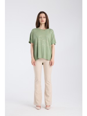 Vita Fortuna Parlak Detaylı Salaş Kadın T-Shirt - VK0051