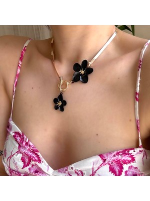 Alice İsstanbul Italyan Zincirli Siyah Mineli Çiçek Kolye