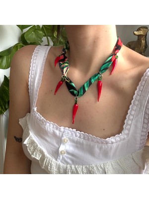 Alice İsstanbul Fular Biber Charm Kolye