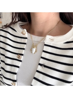 Alice İsstanbul Beyaz Mineli Böcek Kolye