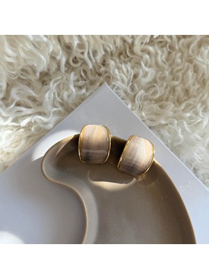 Alice İsstanbul Bej Kemik Yarım Halka Küpe