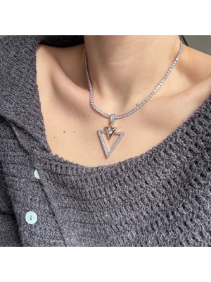 Alice İsstanbul Özel Seri Mix Üçgen Su Yolu Kolye