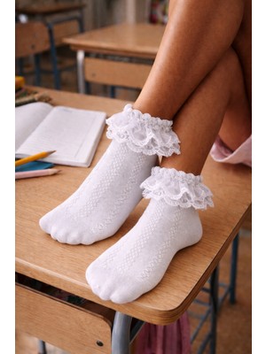 Kız Çocuk Dantel Fırfırlı Step Çorap Beyaz