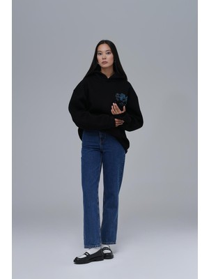 Saw Urbanity Mosaic Portrait Oversize Sweatshirt Kadın Siyah