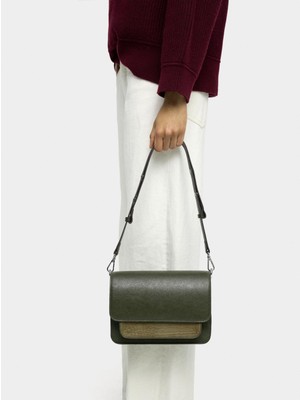 Parfois Kapaklı ve Dokulu Çapraz Çanta