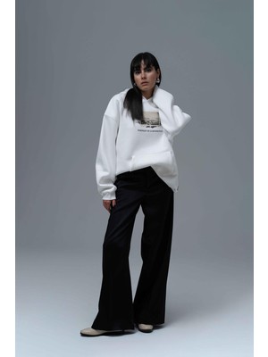 Saw Urbanity Portrait Of A Generation Oversize Sweatshirt Kadın Ekru