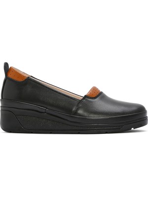 Derimod Kadın Siyah Dolgu Topuklu Deri Konfor Loafer 26PFD500318