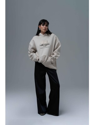 Saw Urbanity Portrait Of A Generation Oversize Sweatshirt Kadın Stone